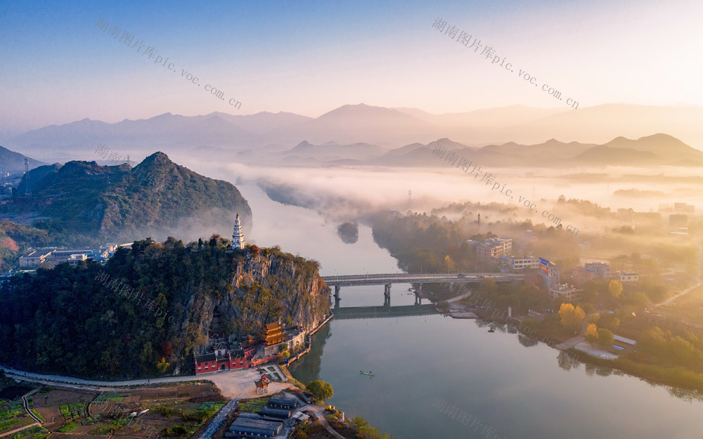 城市 风光 风景 河流 雾天 日出 