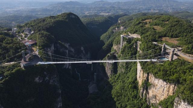 张家界大峡谷玻璃桥