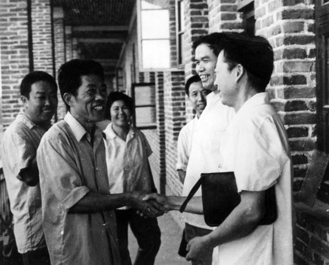 教师节 第一个 教育 历史 座谈会