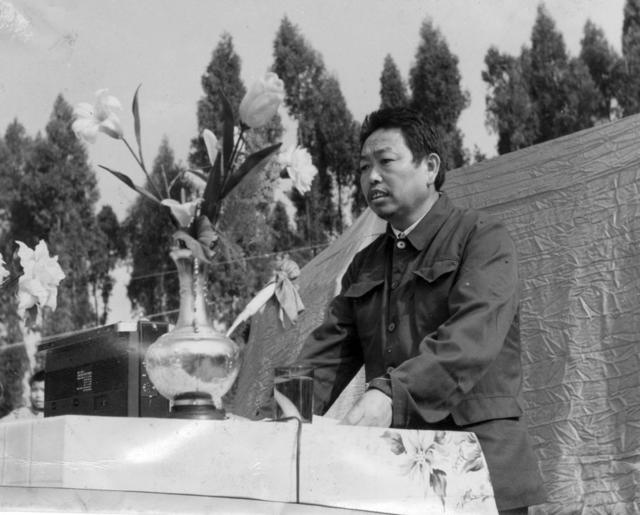 纪念抗日胜利四十周年  抗日阵亡将士公墓落成