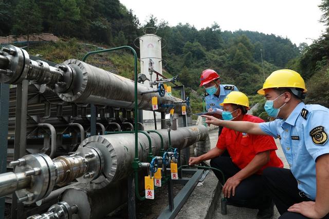 市场 燃气 特种 设备 检查  国庆 消除 安全 隐患 营造 喜庆 节日 氛围