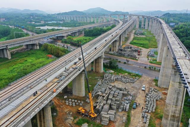 常益长铁路建设