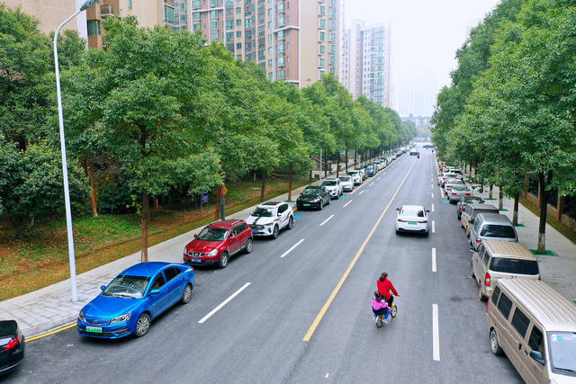 道路 提质 小区宜居