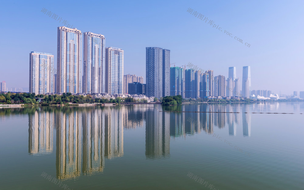 长沙风景  梅溪湖  楼群 倒影