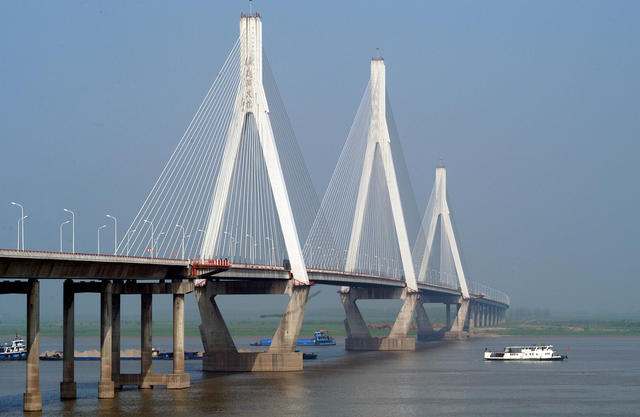  Yueyang Dongting Lake Bridge 