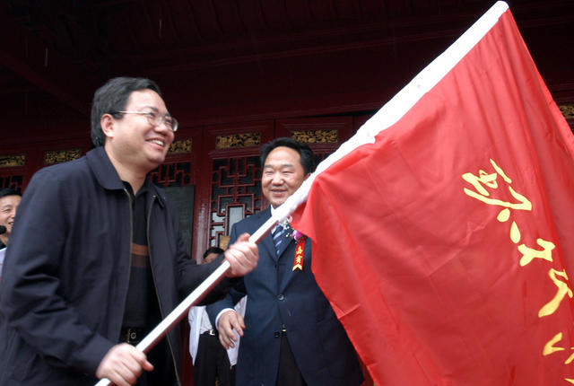 “环行洞庭湖”大型采访启动