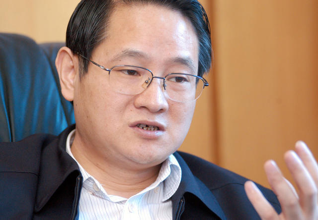  Yi Lianhong, Secretary of Yueyang Municipal Party Committee