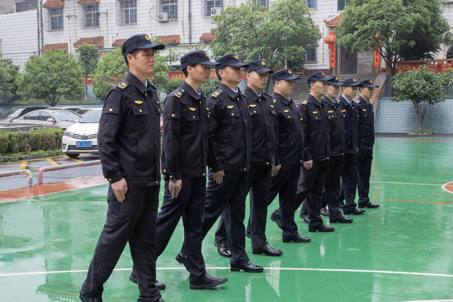 执法 维权 路政 仪表  形象  
