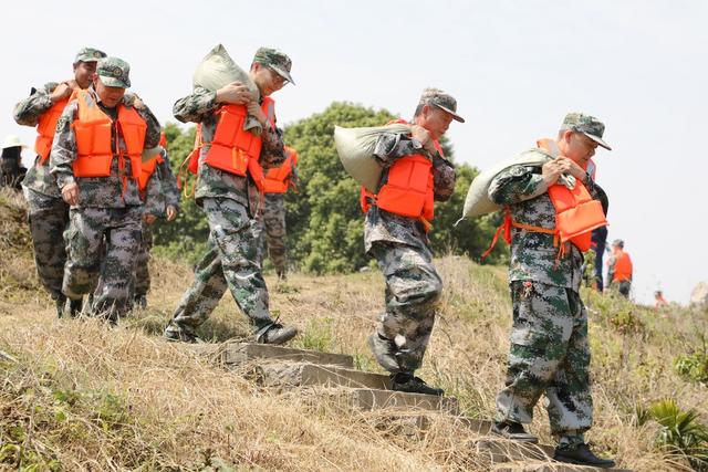  Flood control and emergency drill, dike slope impurity removal, diversion ditch excavation, sub dike construction, fire rescue, piping plugging, drill