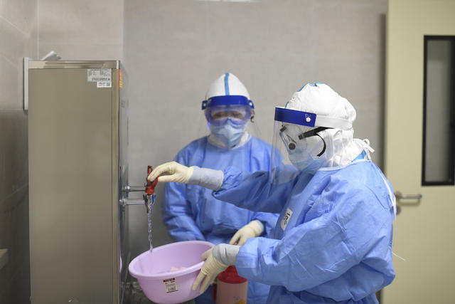 新冠肺炎 黄冈 湖南医疗队 陪伴 护士 陶玉琼 樊柯麟