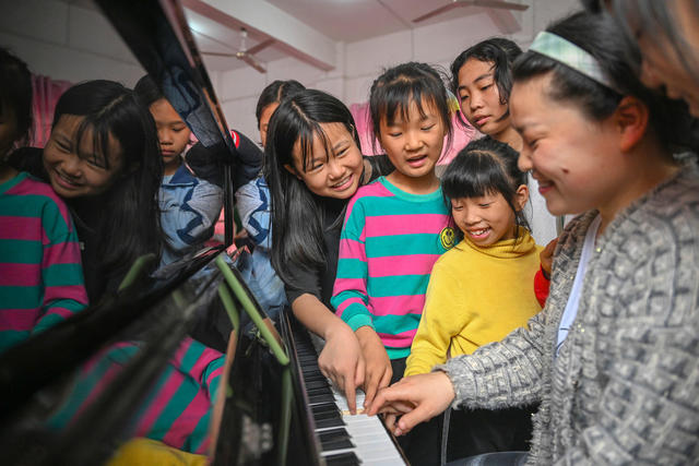 安仁县 学校 合唱团 音乐 学生 合唱排练 