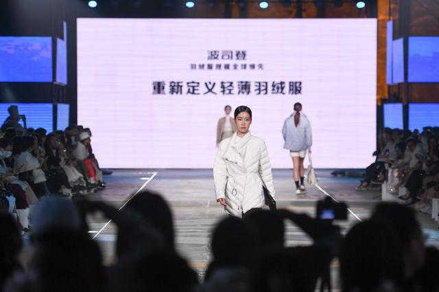 T台走秀 万家丽 视觉盛宴 时装展示