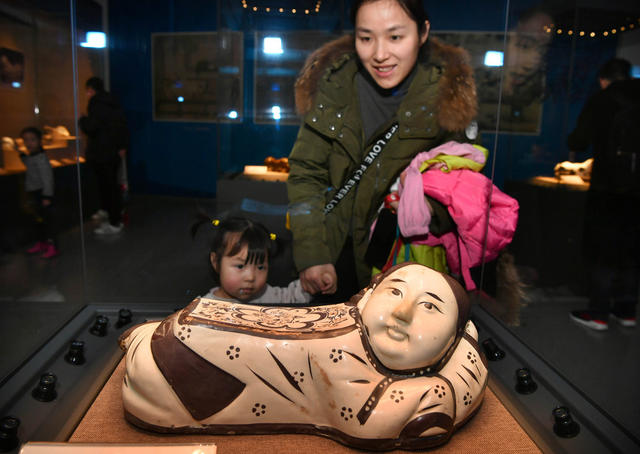 枕文化 长沙市博物馆 文物特展 中国历代枕文物 枕之万象 枕上华章 枕史掠影 历史文化
