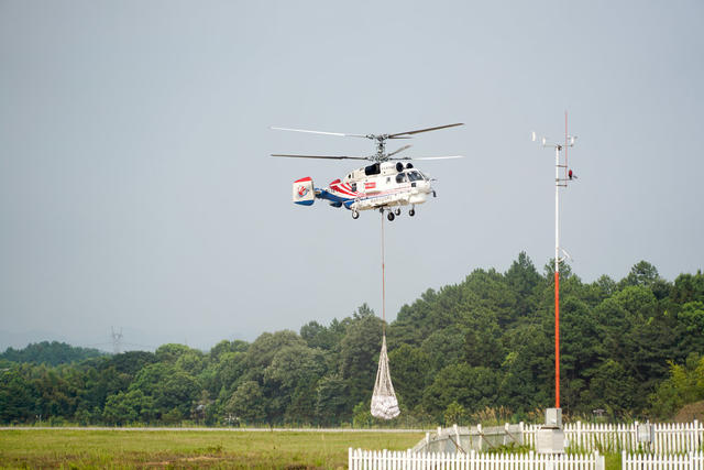 芦淞机场 飞机表演 直升机 空中救援 航空产业