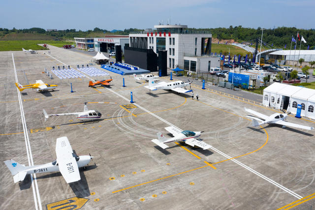 芦淞机场 飞机表演 直升机 空中救援 航空产业