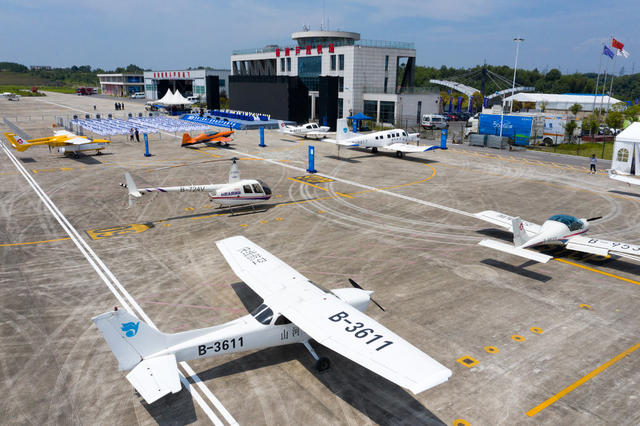 芦淞机场 飞机表演 直升机 空中救援 航空产业