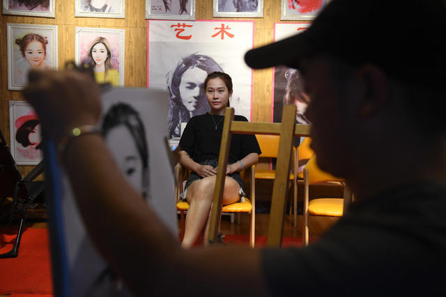 芙蓉镇 瀑布 旅游 土家族 民俗表演 吊脚楼 艺术画像 《溪州盟约》