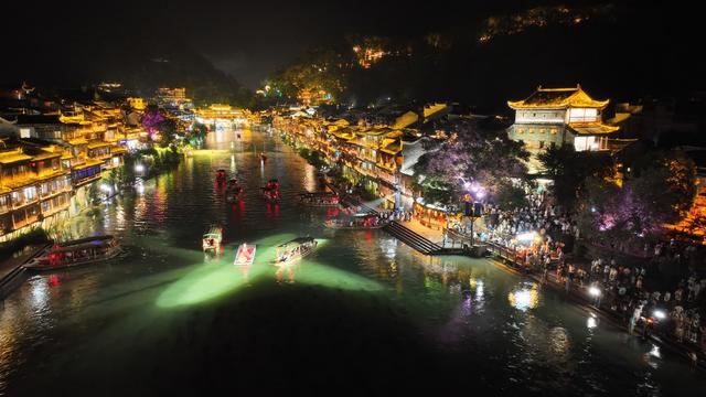 凤凰古城  夜色