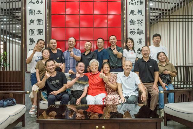 老师  学生 时间  团聚