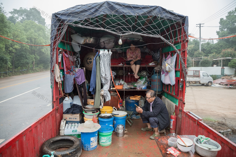 收割  水稻  射阳  修理  收割机  阴天