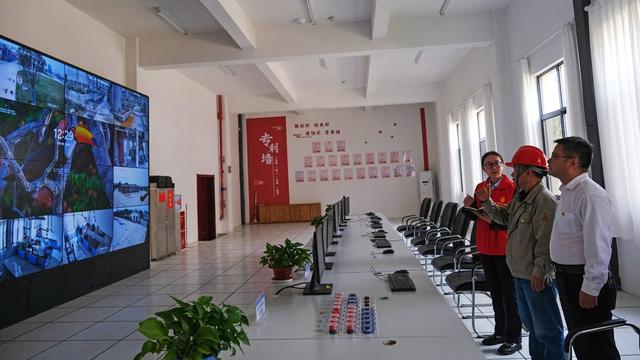 长江，绿水，青山，金山，银山，金融支持，