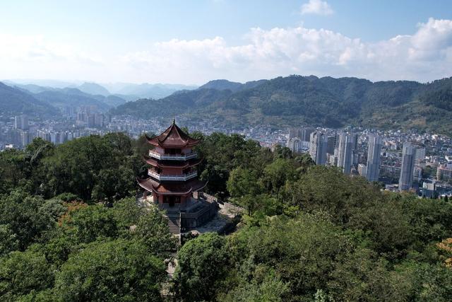 土家族 湘西 无人机 苗族 吉首 航拍 花果山 俯瞰 森立 青山 建筑 城市 生态 山城