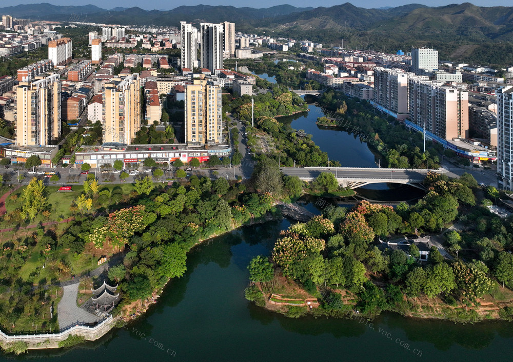 洪江市文化旅游广电体育局 杨锡建  摄影报道