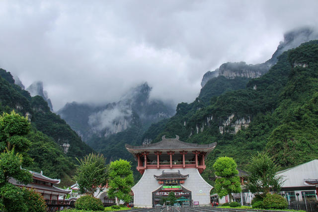湖南省张家界市，永定区，天门山，天门洞，金蟾，雪花，雪景，官帽山，父爱如山