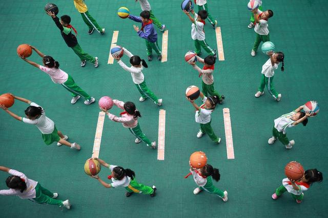 土家族 学生 湘西 苗族 篮球 吉首 小学 篮球操 少年 律动 运动 运动场 跃动 一校一品 体育
