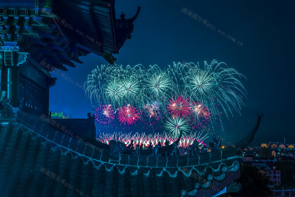 建筑  烟花  夜景  城市  