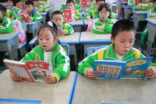 学生 土家族 湘西 文化 国学 苗族 小学 三字经 传统 浸润 魅力 开笔礼 诵读 
