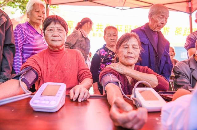 重阳
义诊
义剪
道县
重阳节
