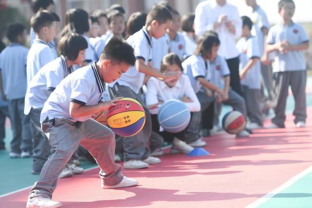 运动
趣味
学校
运动会
快乐