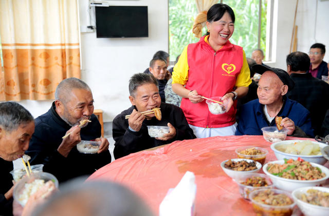 郴州桂东 敬老院 笑声