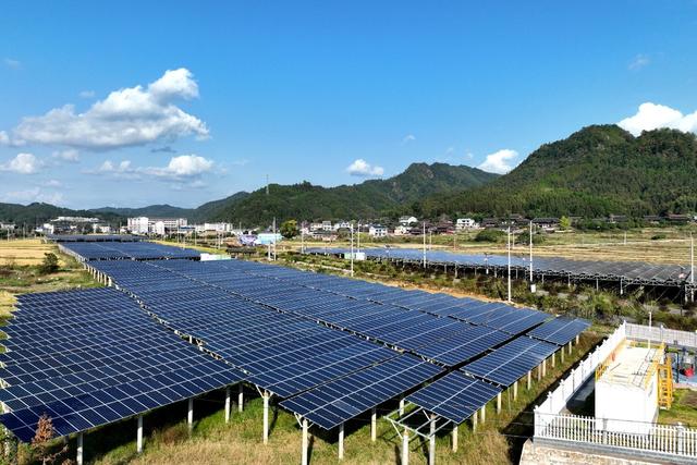 光伏、乡村振兴、新能源、产业、困难群众