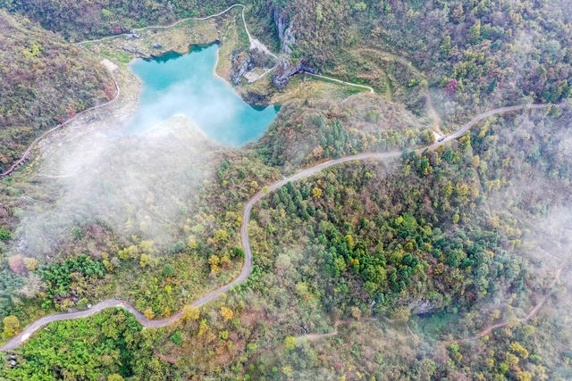 湘西，龙山，山，水，秋天，色彩，画卷