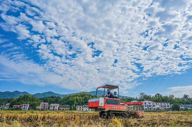 云彩  立冬  节气  农事  农机