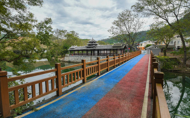 最美乡村路—“彩虹”公路