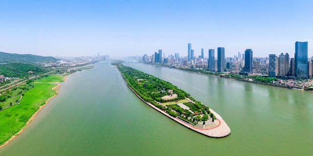 橘子洲  毛泽东头像