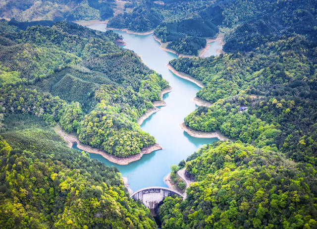 山水 水库 蓝天 白云 青山 绿水 