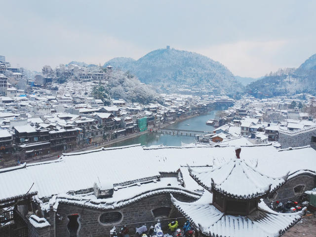 凤凰古城  雪景