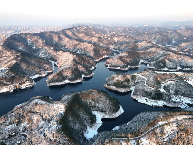 水库  景区  旅游  文化  观光   风景  生态   自然   航拍   胜地   风雪   白雪  大雪  风光