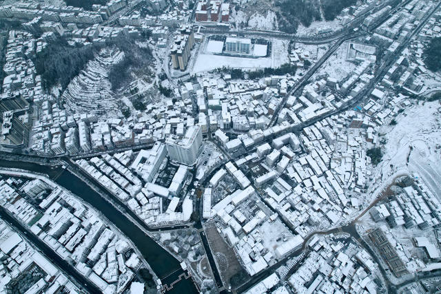 湖南桂东县城 冰雪 画 童话世界