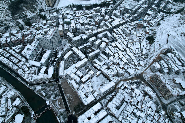 湖南桂东县城 冰雪 画 童话世界