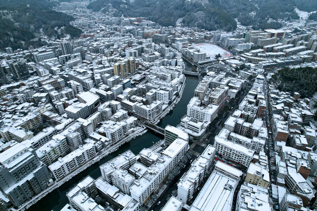 湖南桂东县城 冰雪 画 童话世界