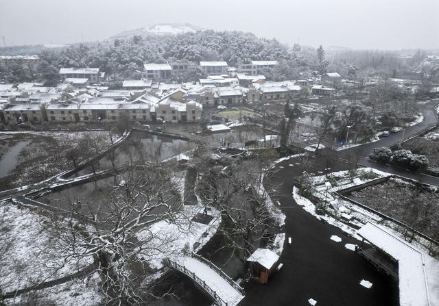 降雪 古村 美如画 古民居 传统村落 旅游
