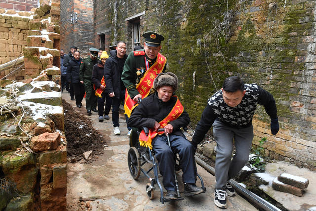 蒋云忐 武警 中国武警忠诚卫士