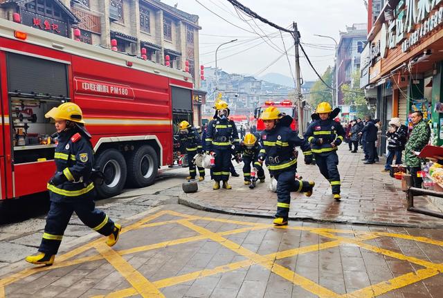 凤凰  消防 应急演练 消防 公安 