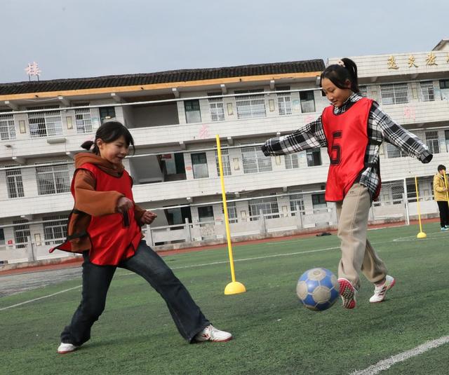 足球运动 乐享寒假