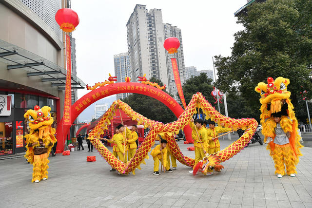 年味　年货　民俗　舞龙舞狮